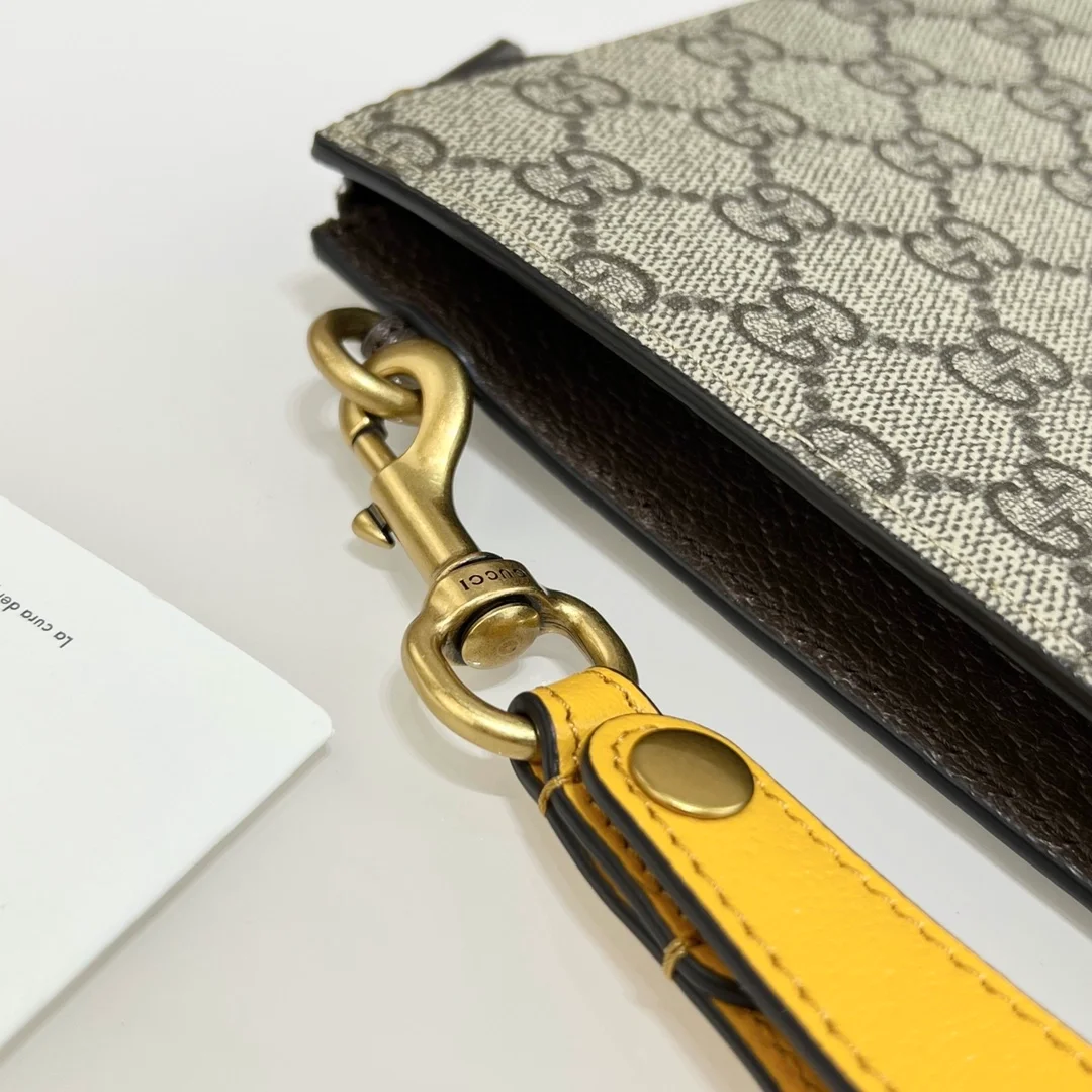 구찌 네오 빈티지 GG 슈프림 클러치