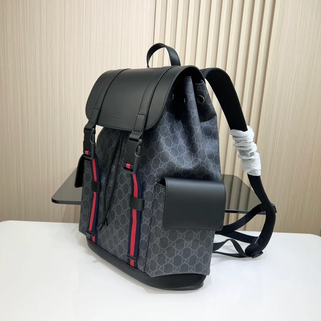 구찌 소프트 GG 슈프림 백팩