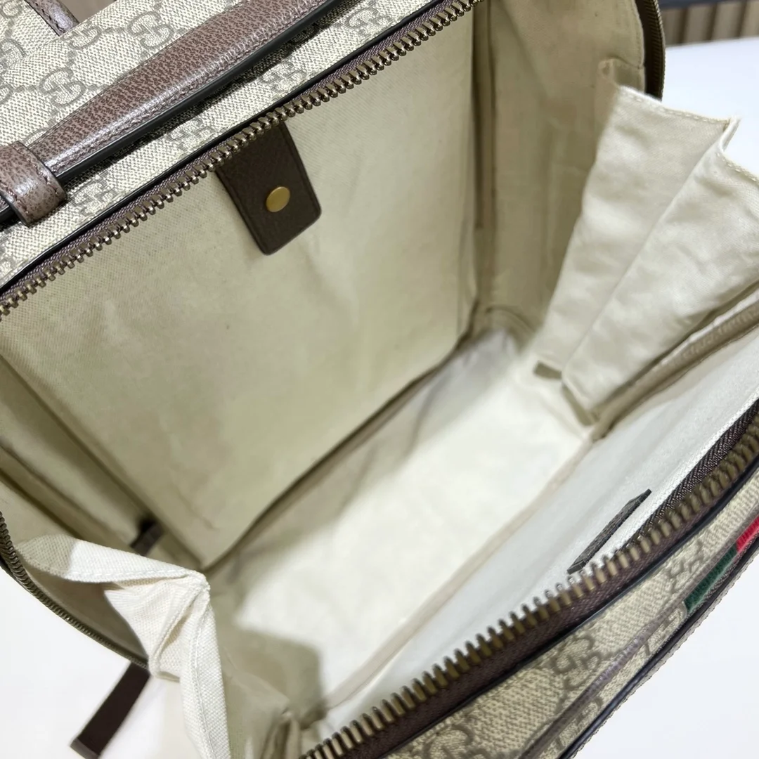 구찌 오피디아 GG 미디엄 백팩