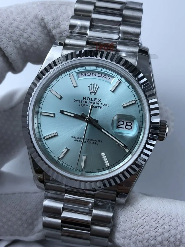 롤렉스 데이데이트 40mm 블루 다이아 인덱스