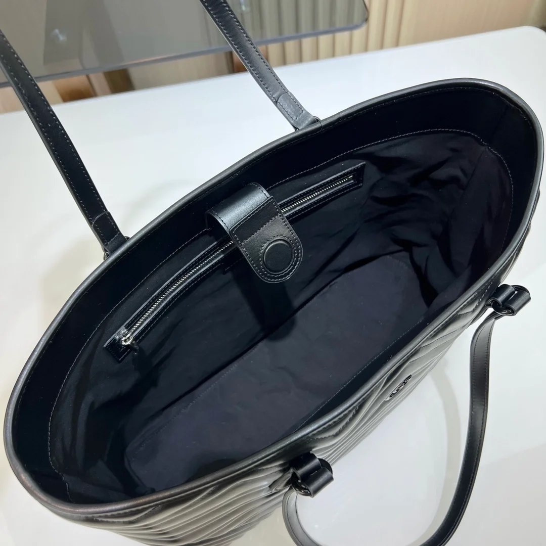 구찌 GG 마몽 마틀라세 라지 토트백