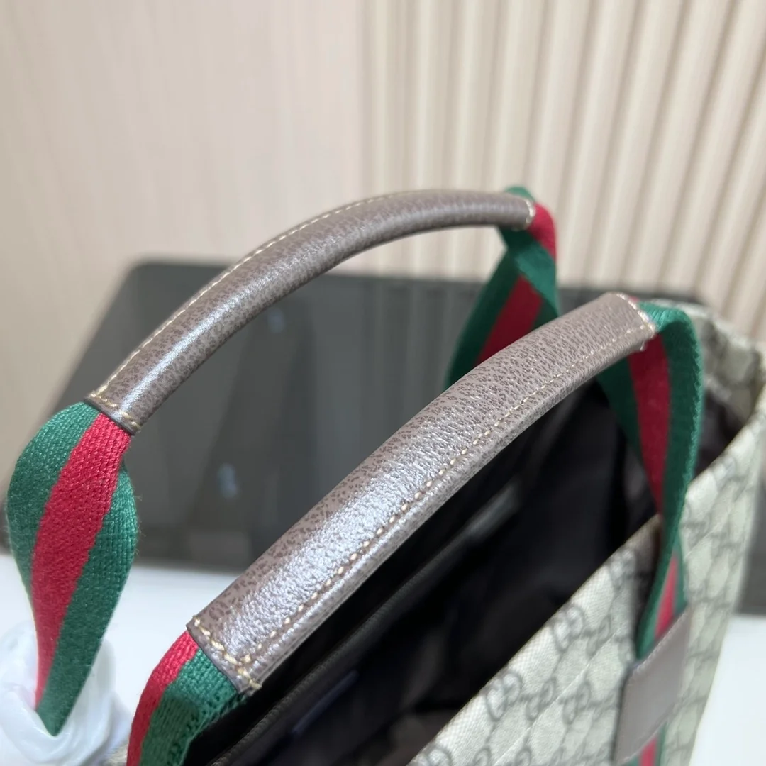 구찌 베이지 텐더 GG 텐더 미디엄 토트백