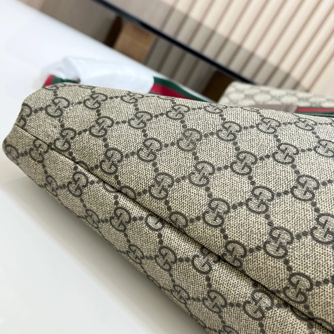 구찌 베이지 텐더 GG 텐더 미디엄 토트백