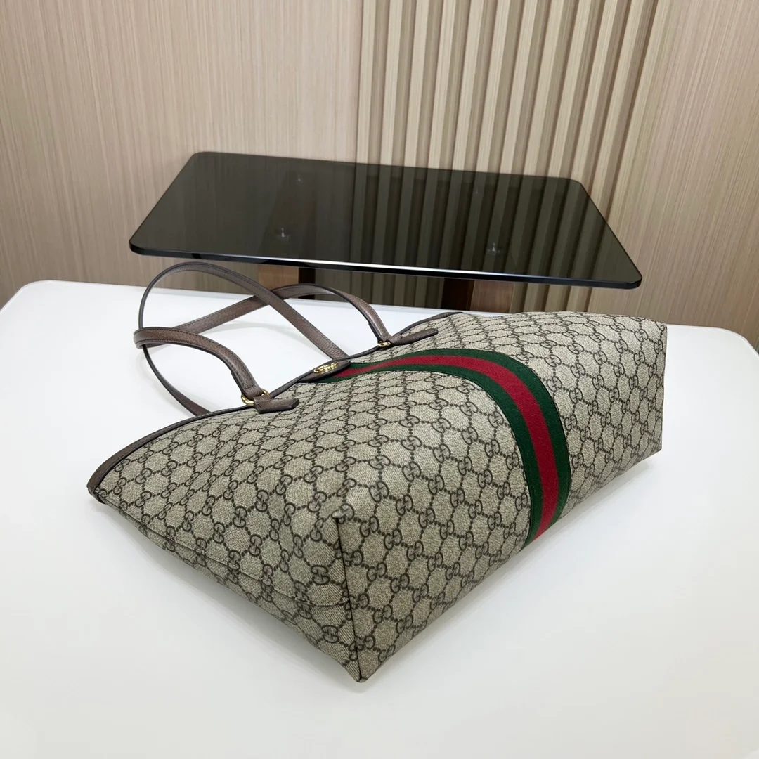 구찌 오피디아 GG 미디엄 토트백