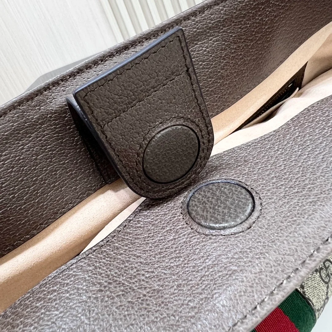 구찌 오피디아 GG 미디엄 토트백