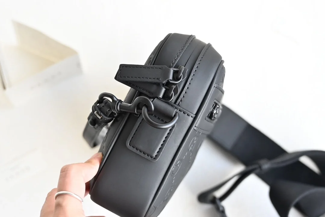 구찌 러버 크로스백