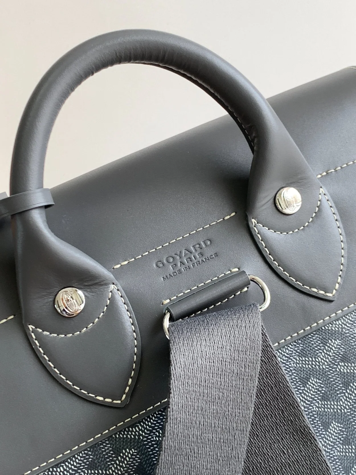 고야드 알파인 MM 백팩 그레이