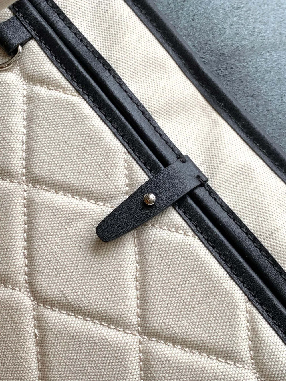 고야드 알파인 MM 백팩 블랙