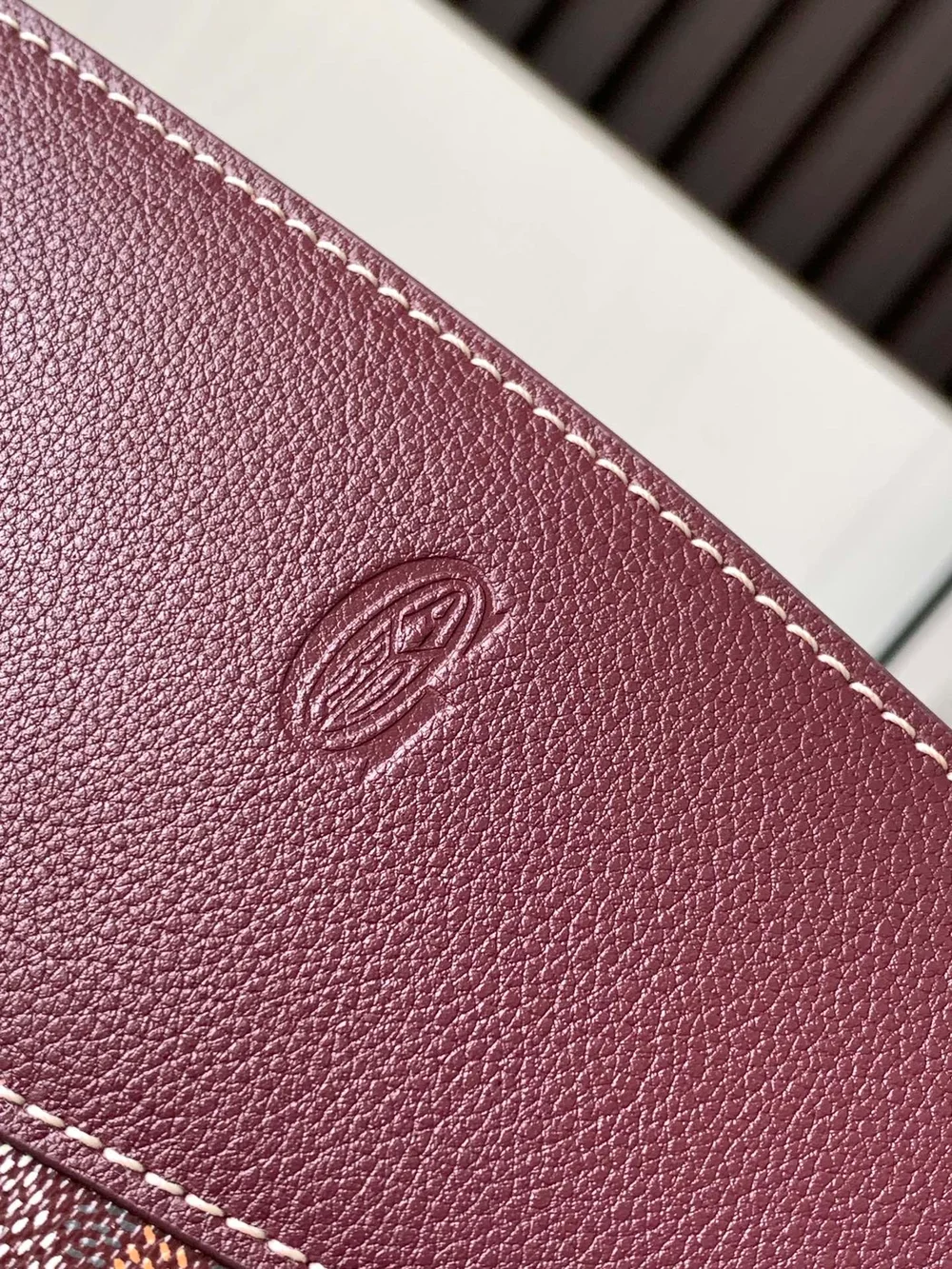 고야드 스트럭쳐 루엣뜨백 PM 버건디