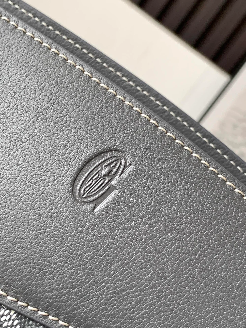 고야드 스트럭쳐 루엣뜨백 PM 그레이