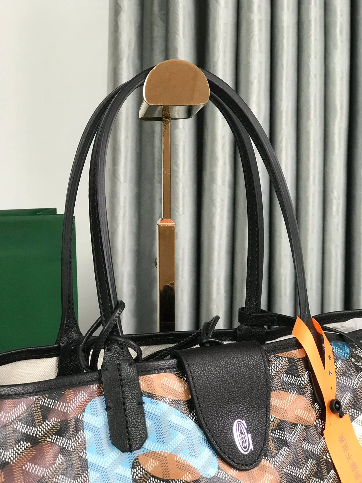 고야드 생루이 PM 레트르 카모플라쥬 백 블랙 앤 블루