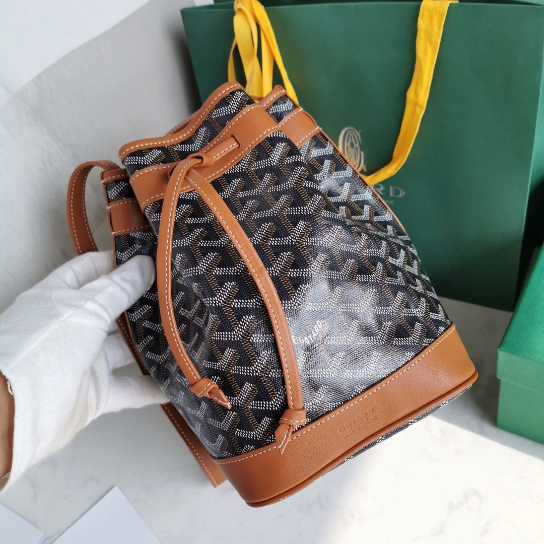 고야드 쁘띠 플로 버킷백 탄