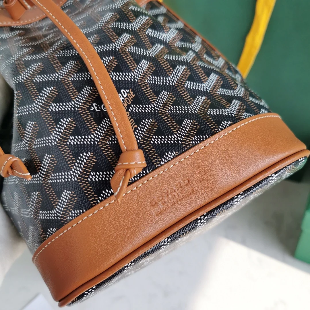 고야드 쁘띠 플로 버킷백 탄