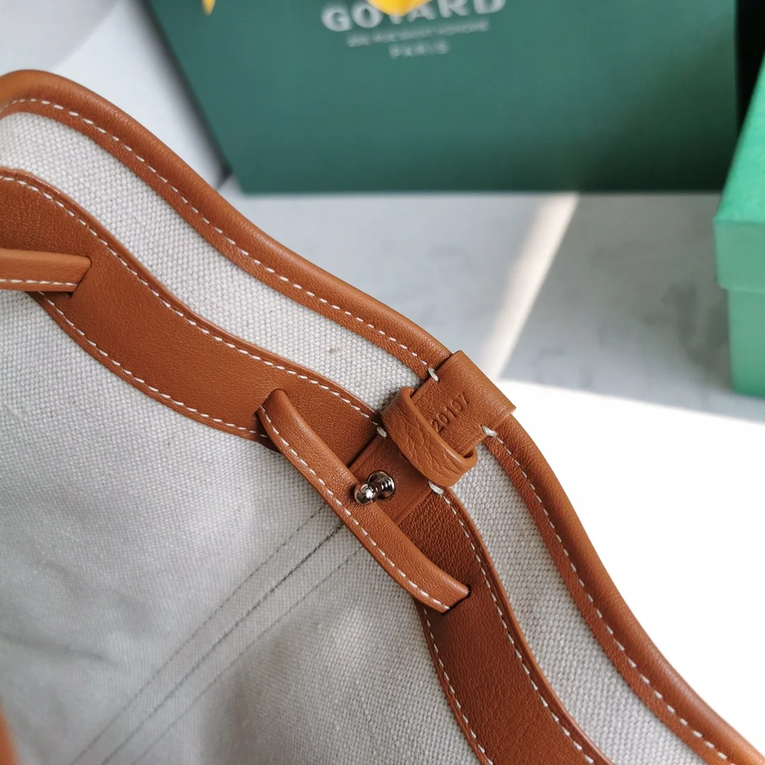 고야드 쁘띠 플로 버킷백 탄