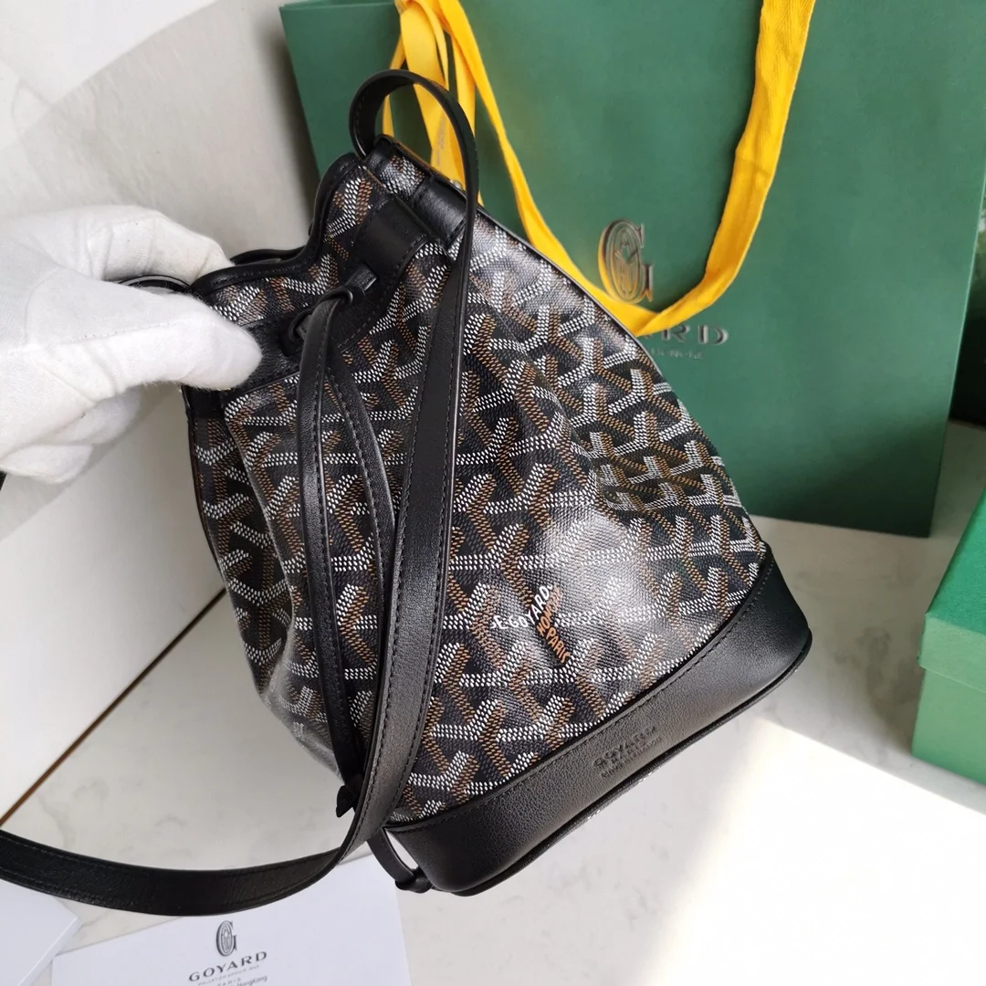 고야드 쁘띠 플로 버킷백 블랙