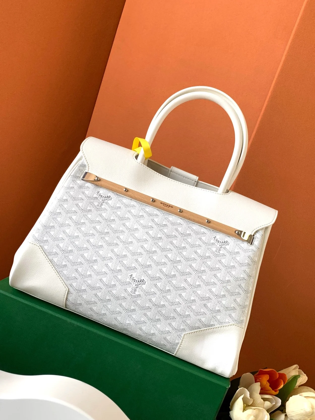 고야드 카바스 사이공 토트백 화이트