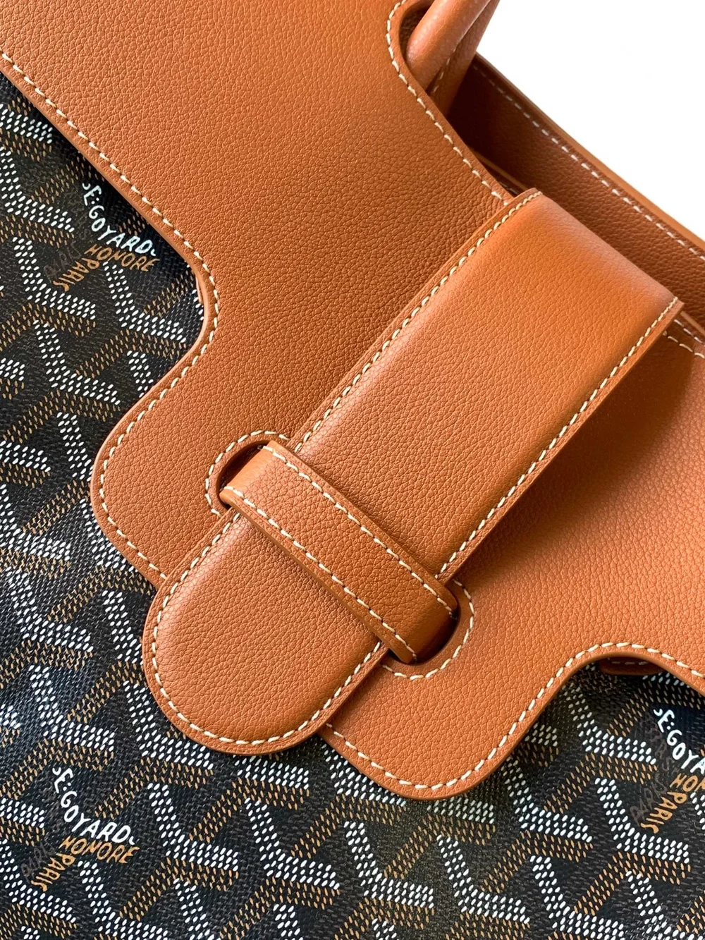 고야드 카바스 사이공 토트백 탄