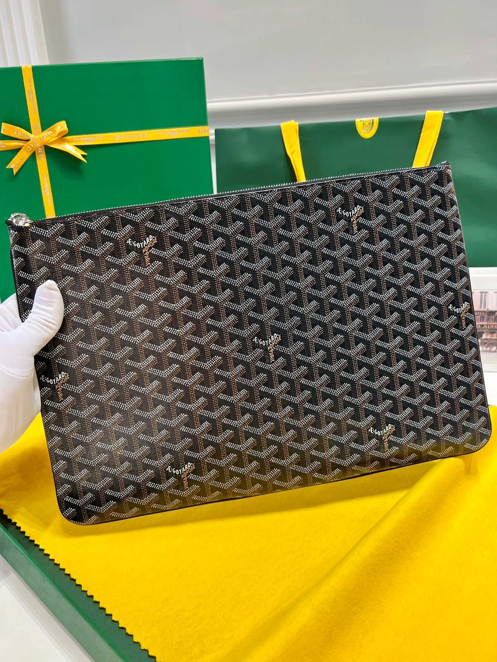 고야드 세나 클러치 MGM 블랙