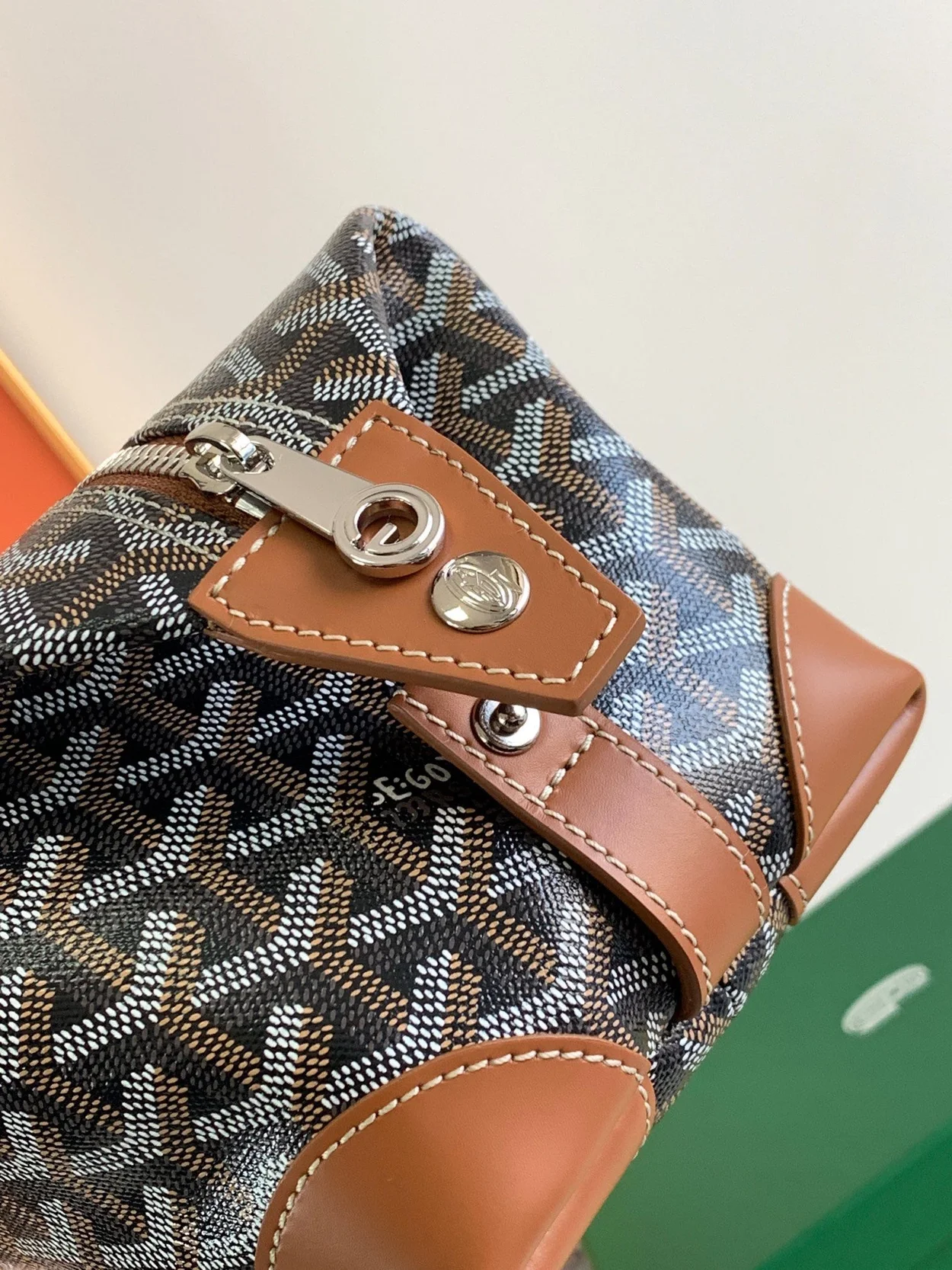 고야드 볼링 25 클러치 탄