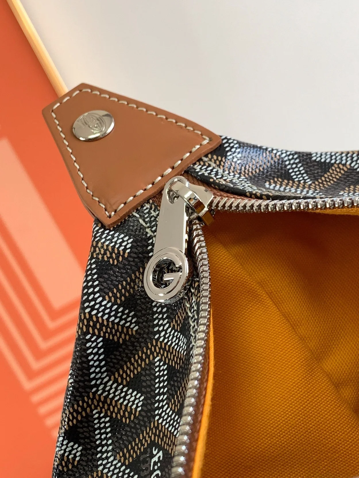 고야드 볼링 25 클러치 탄