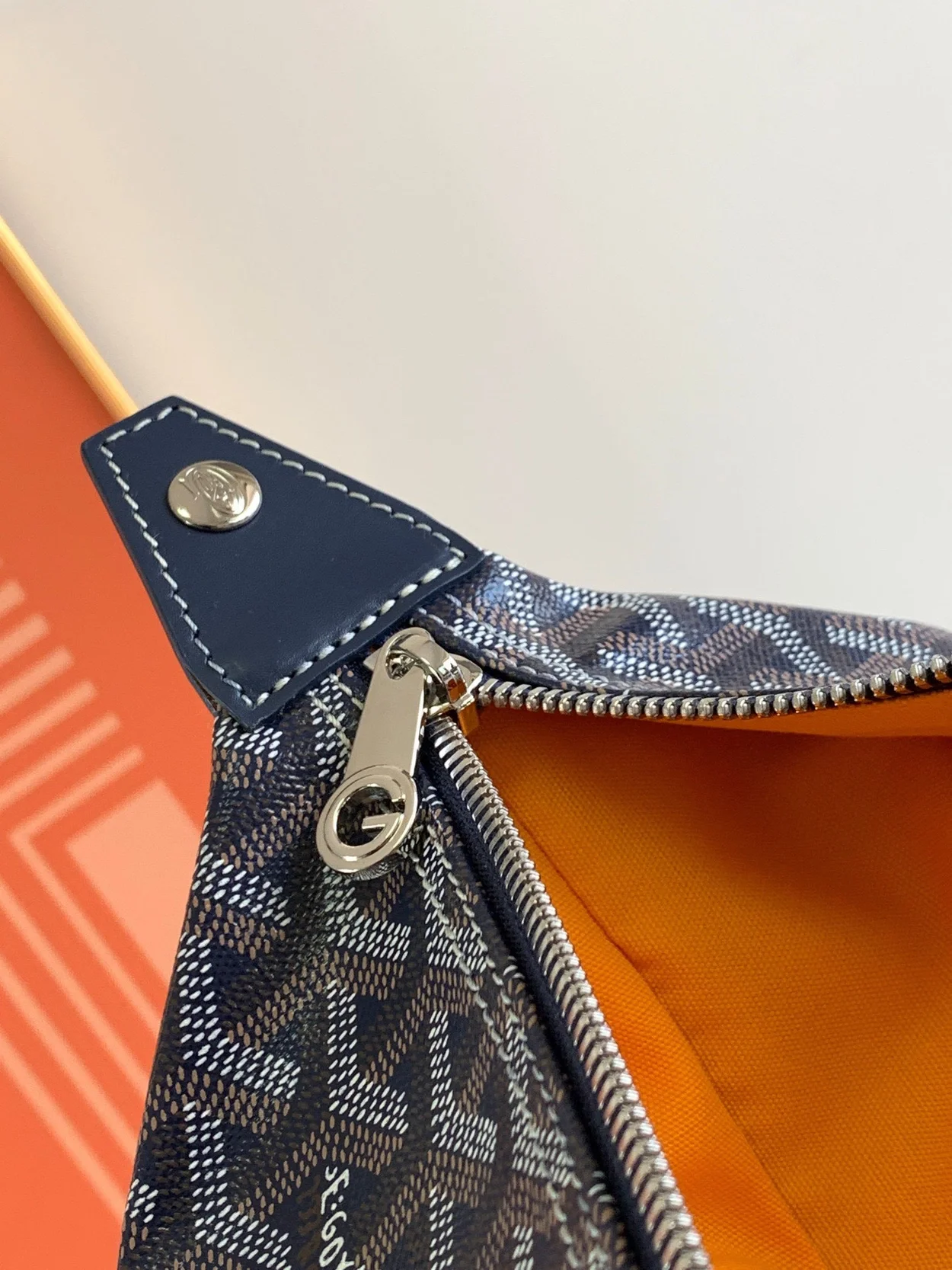 고야드 볼링 25 클러치 네이비