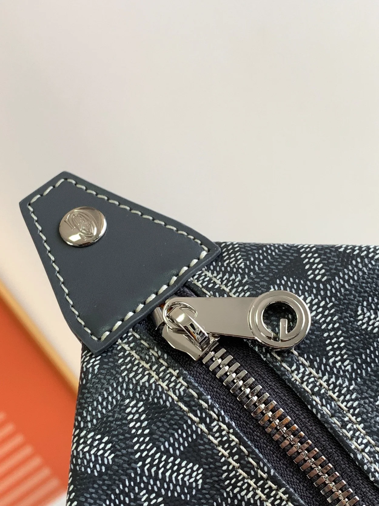 고야드 볼링 25 클러치 그레이