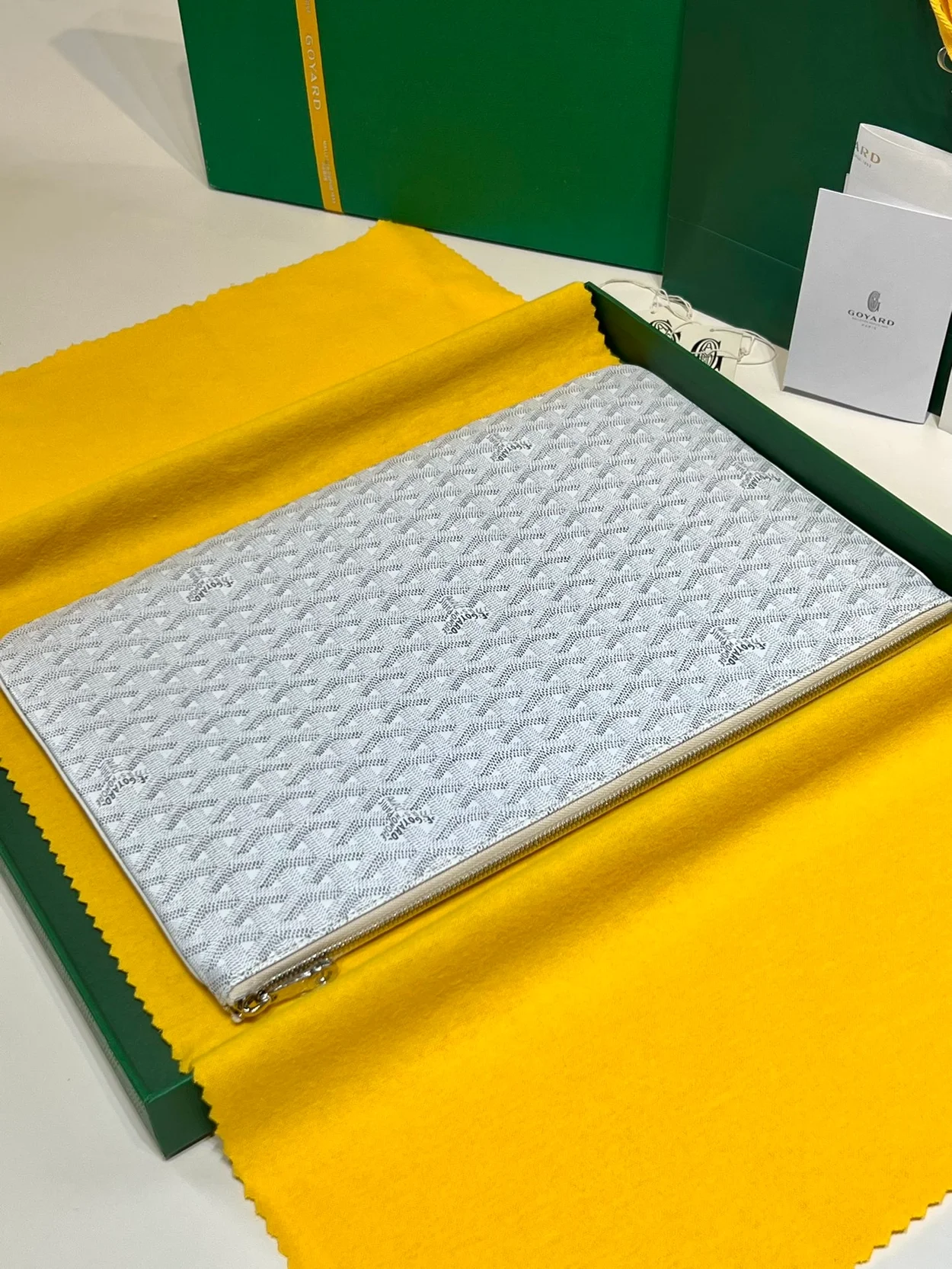 고야드 세나 클러치 MGM 화이트