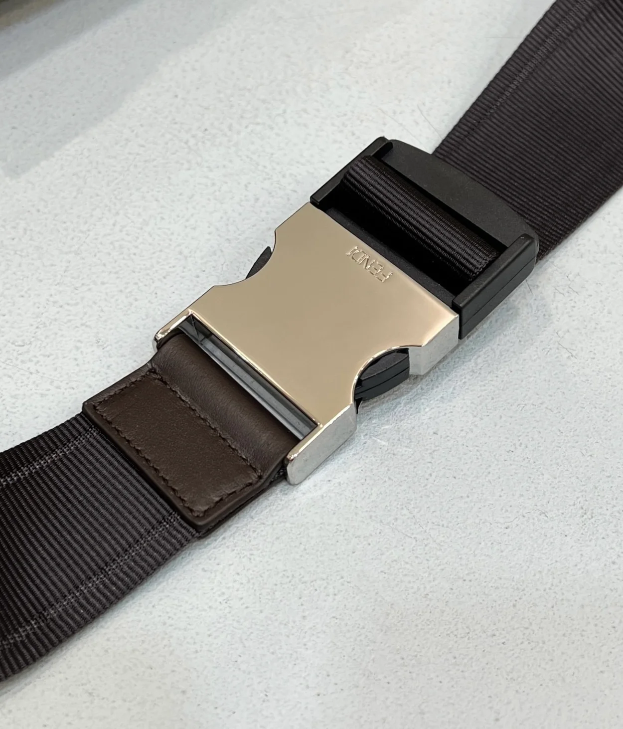 펜디 FF 패브릭 벨트 백 브라운