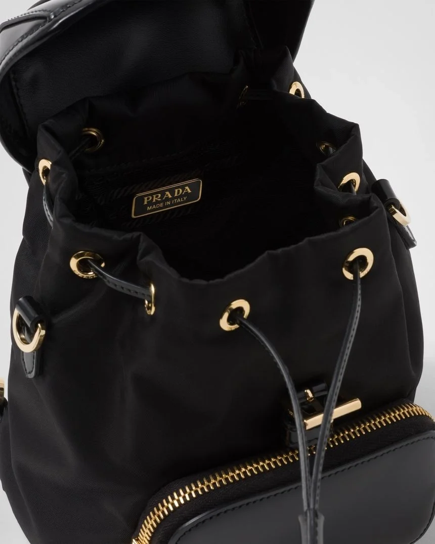 프라다 리나일론 브러쉬드 스몰 레더 백팩