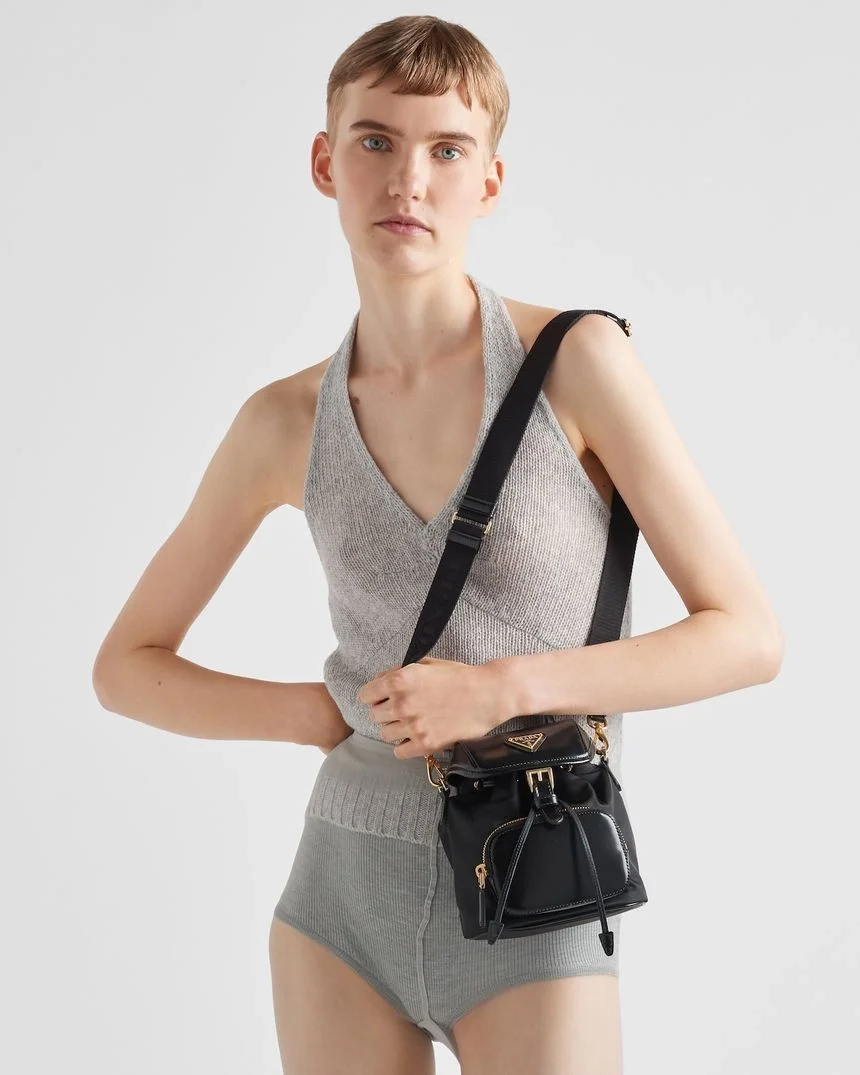 프라다 리나일론 브러쉬드 스몰 레더 백팩