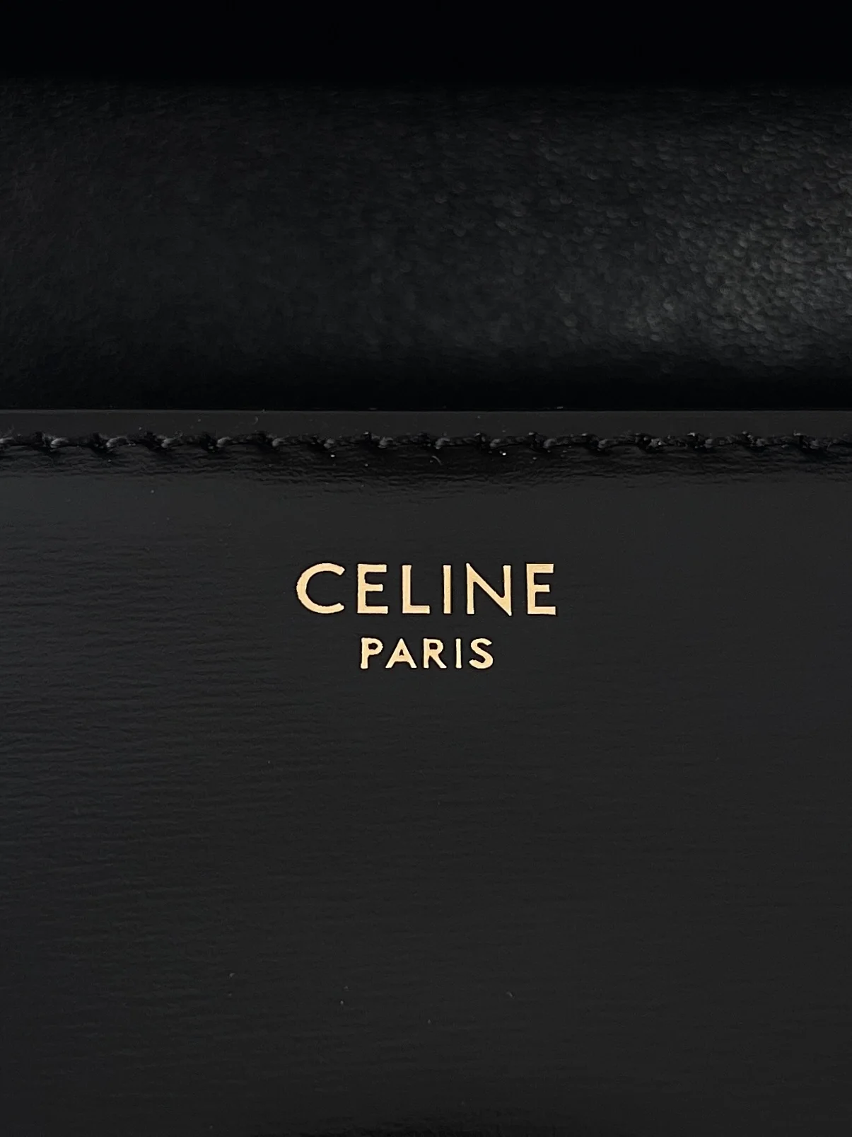 셀린느 트리옹프 미니 박스 백 블랙