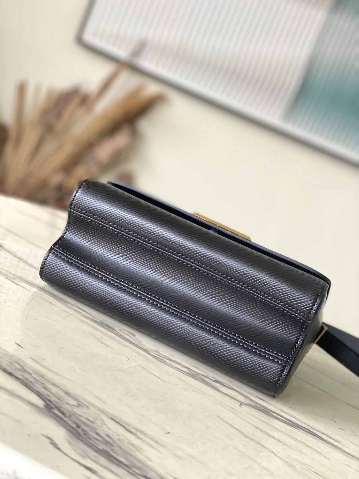 루이비통 트위스트 MM M22774