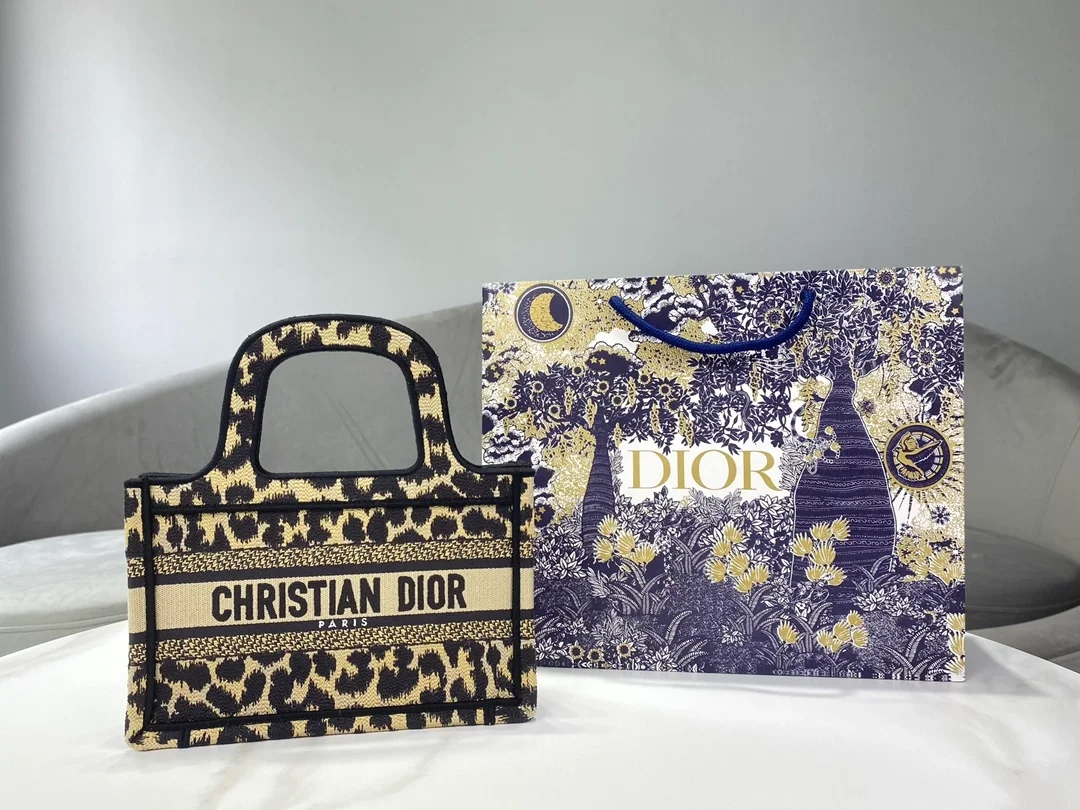 디올 mizza 미니 북 토트 백