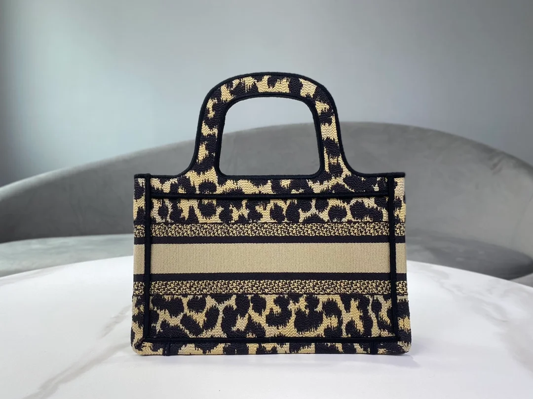 디올 mizza 미니 북 토트 백