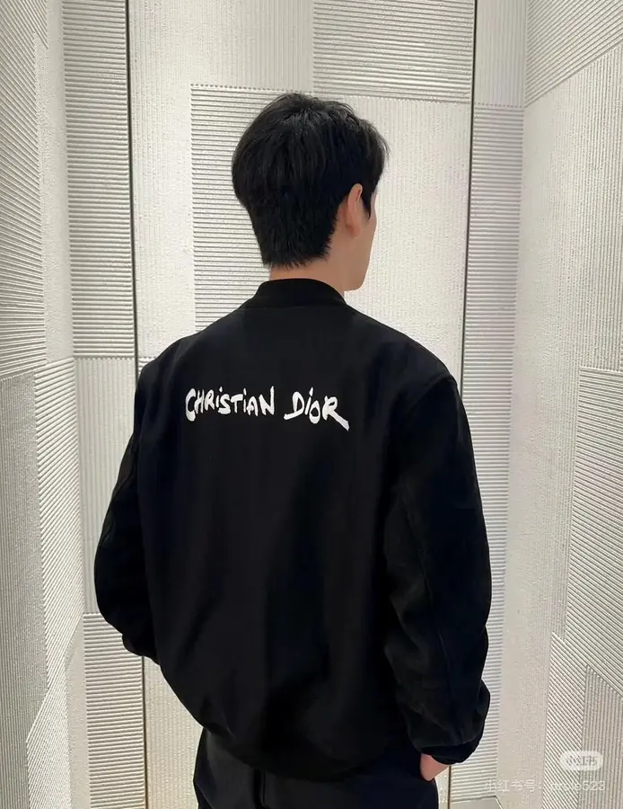 디올 크리스찬 디올 태그 바시티 재킷