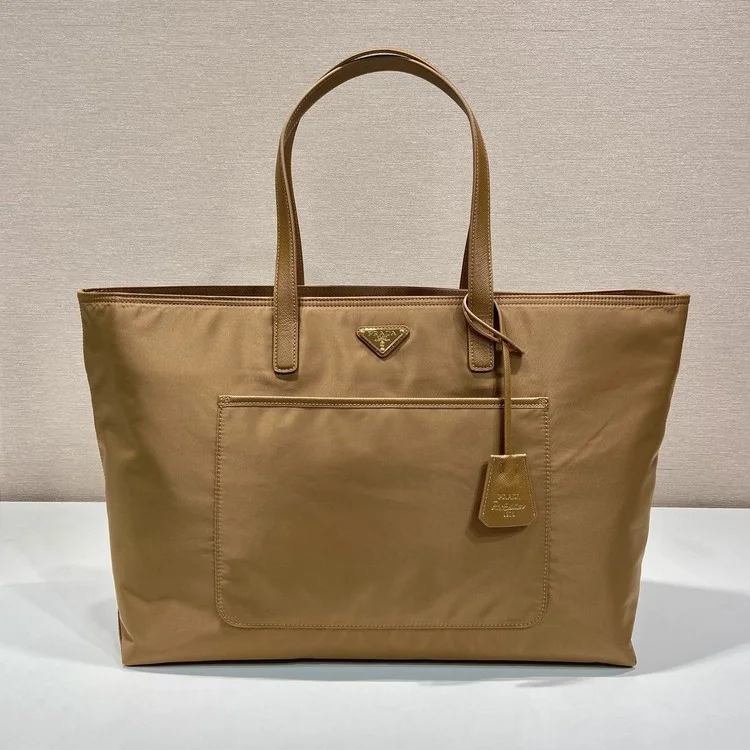 프라다 리에디션 1978 리나일론 라지 1BG527