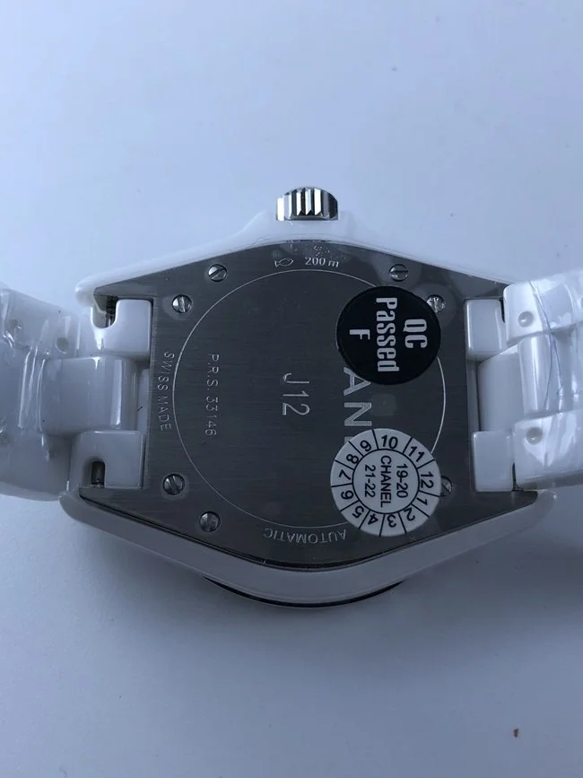 샤넬 화이트 세라믹 인덱스 38mm