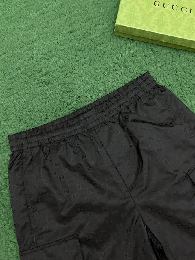 구찌 경량 GG 나일론 자카드 쇼츠