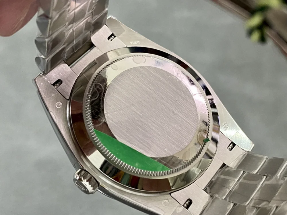 롤렉스 데이데이트 메테오라이트 다이얼