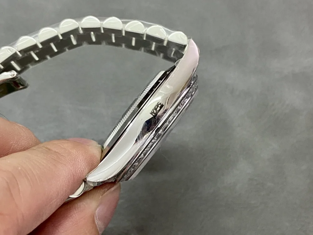 롤렉스 데이데이트 메테오라이트 다이얼