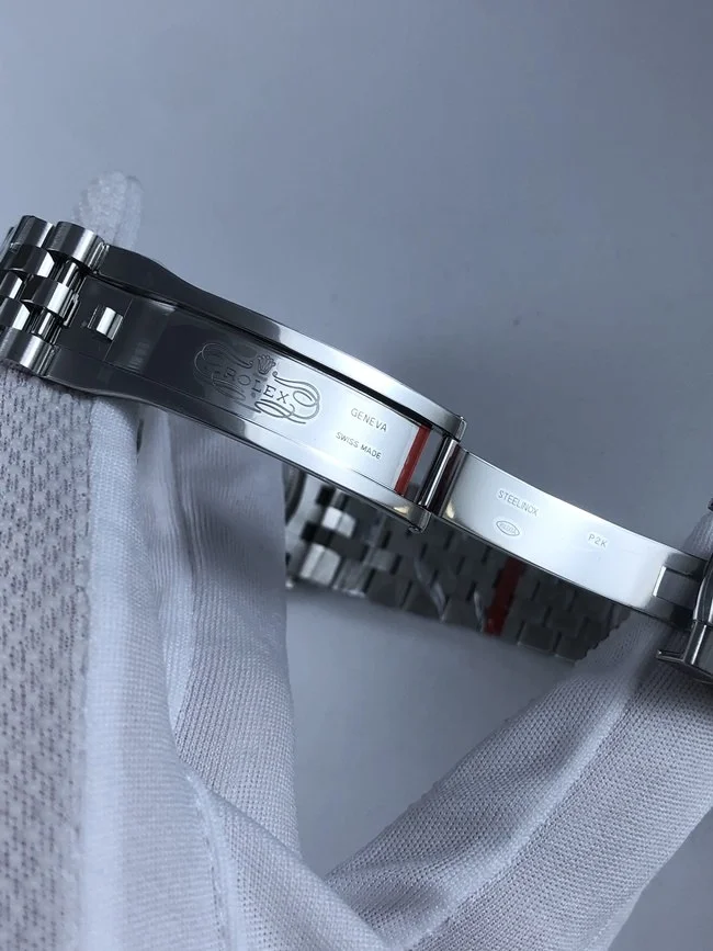 롤렉스 데이저스트 36mm 화이트 로만