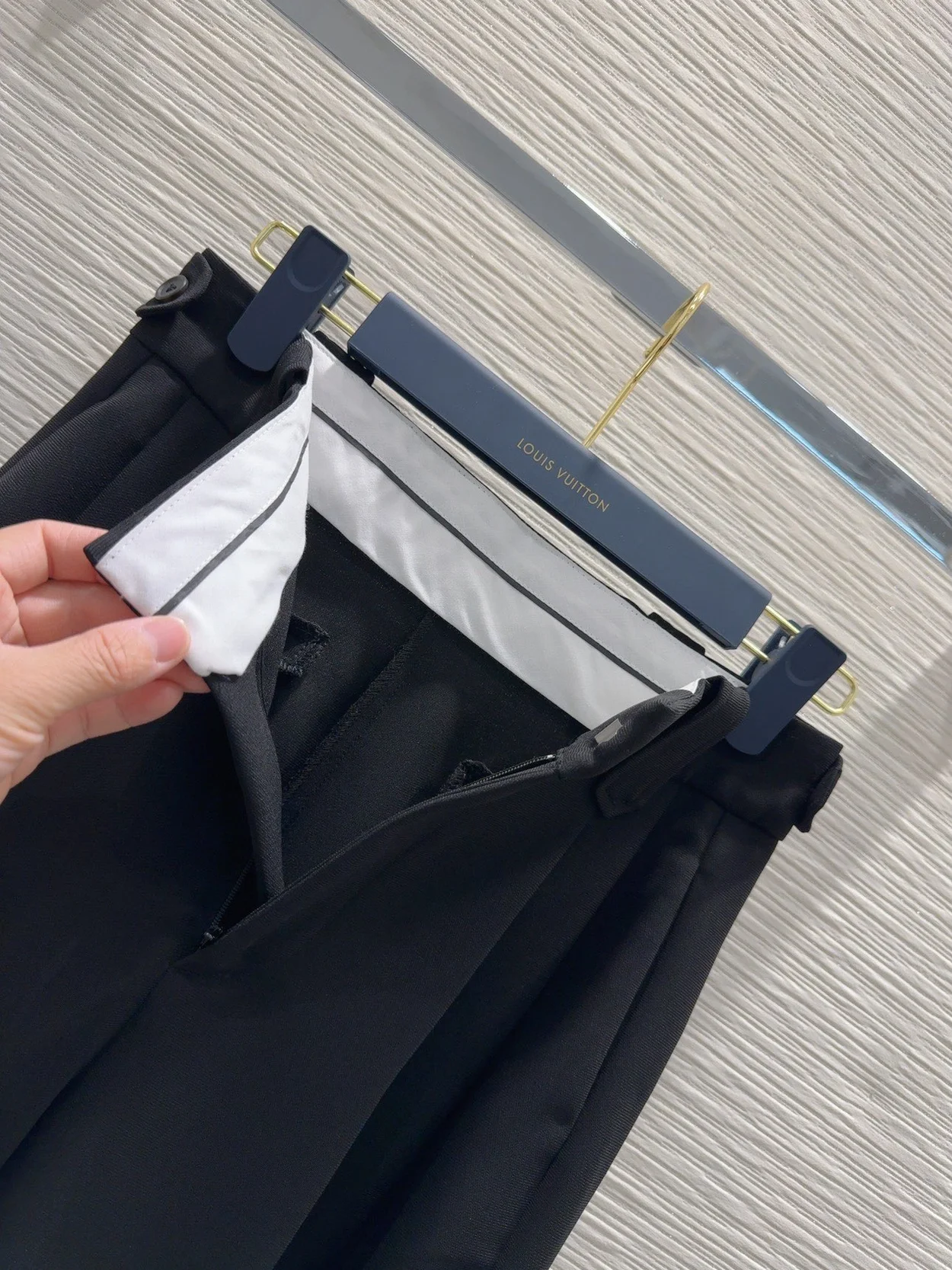 루이비통 테일러드 팬츠