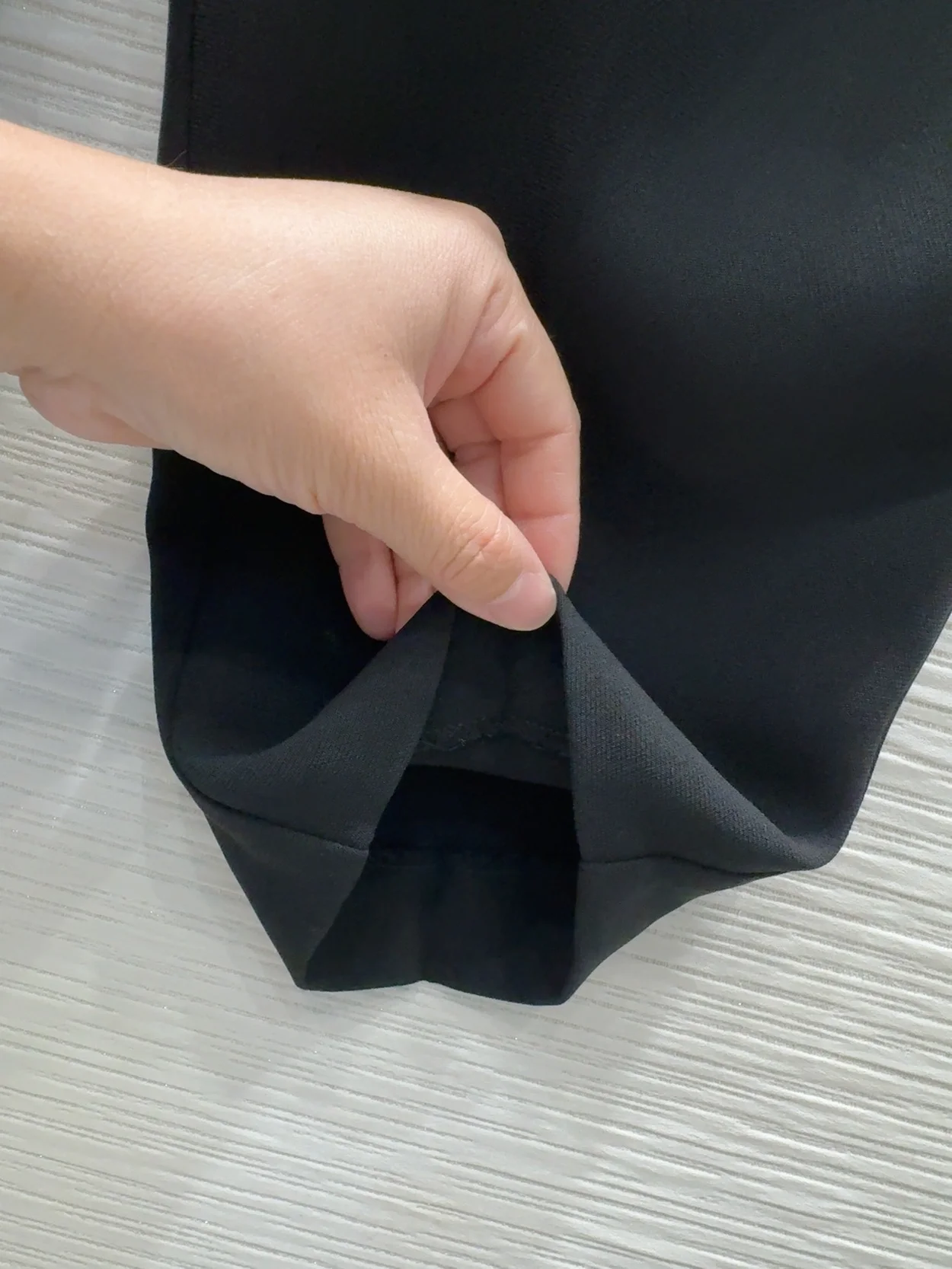 루이비통 테일러드 팬츠