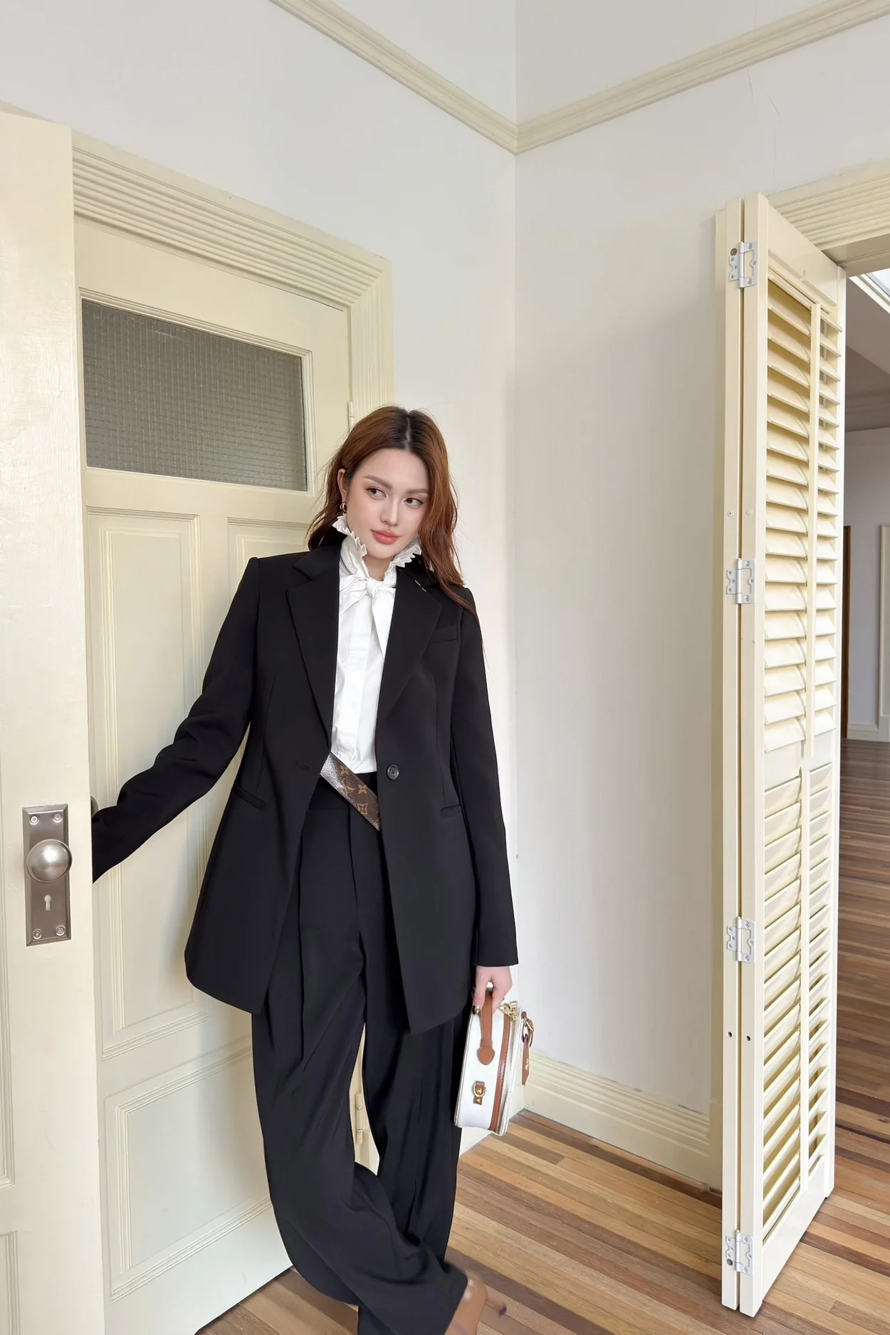 루이비통 테일러드 팬츠