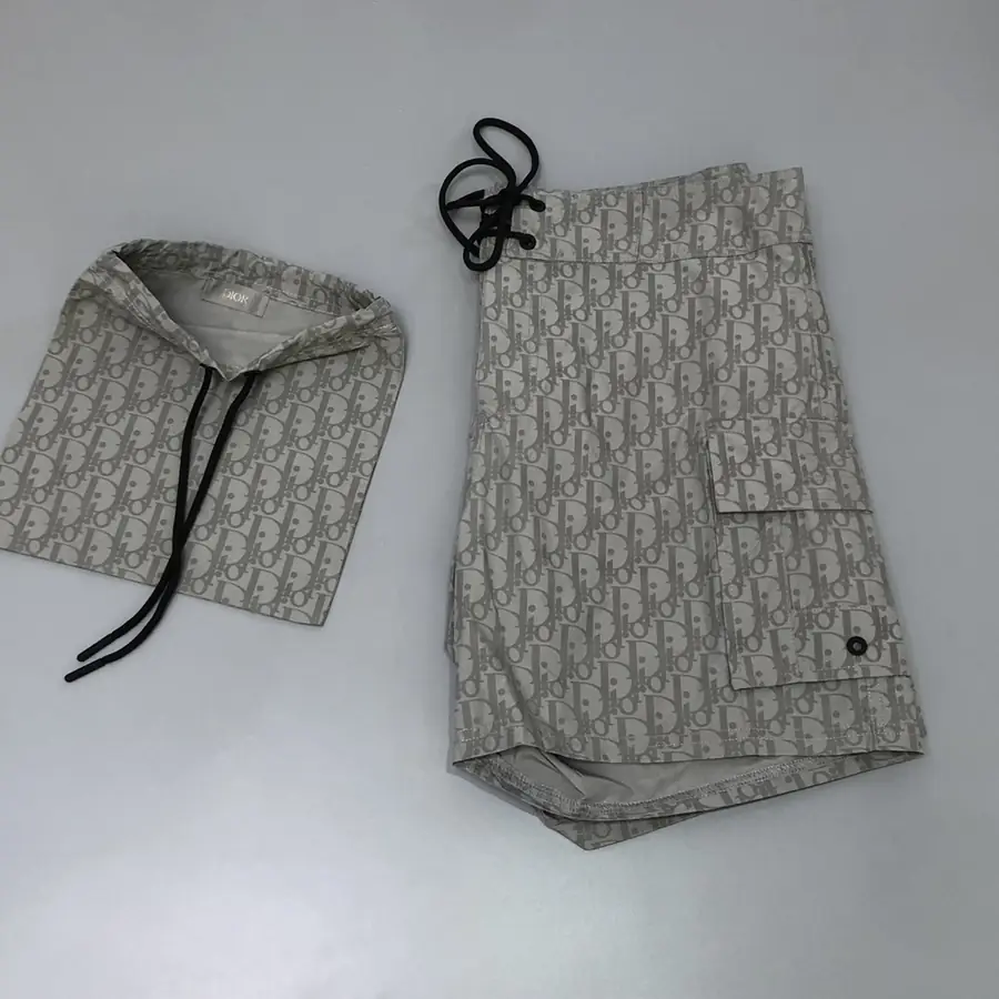 디올 오블리크 스윔 쇼츠