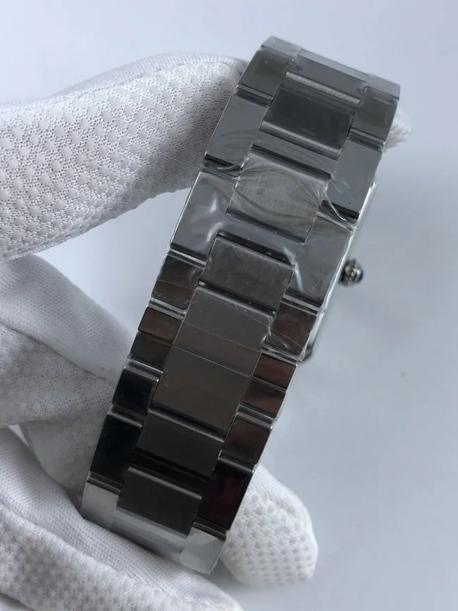 까르띠에 탱크솔로 31mm  엑스트라 라지