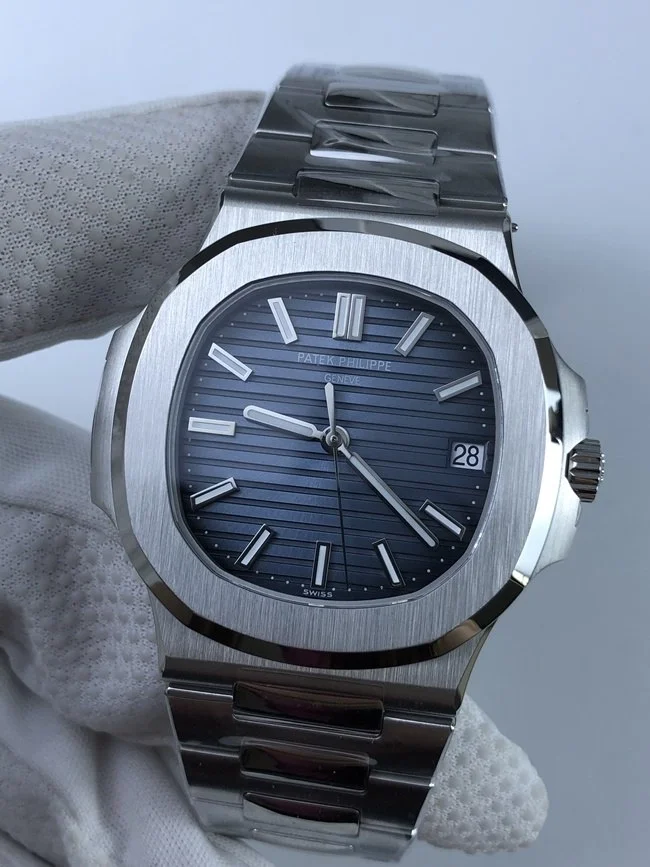 파텍필립 노틸러스 블루다이얼 브슬