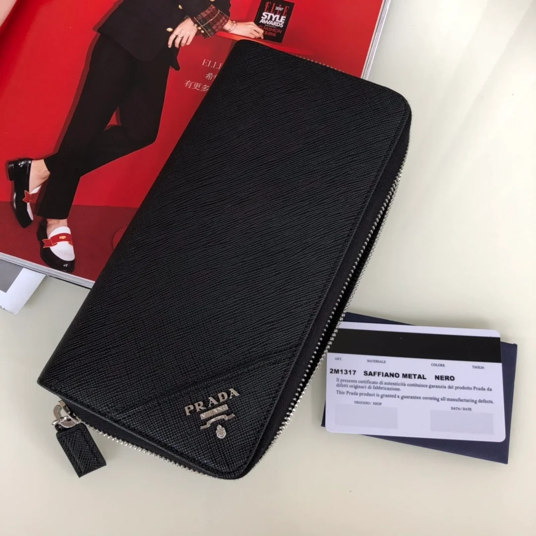 프라다 사피아노 실버 메탈로고 지퍼지갑