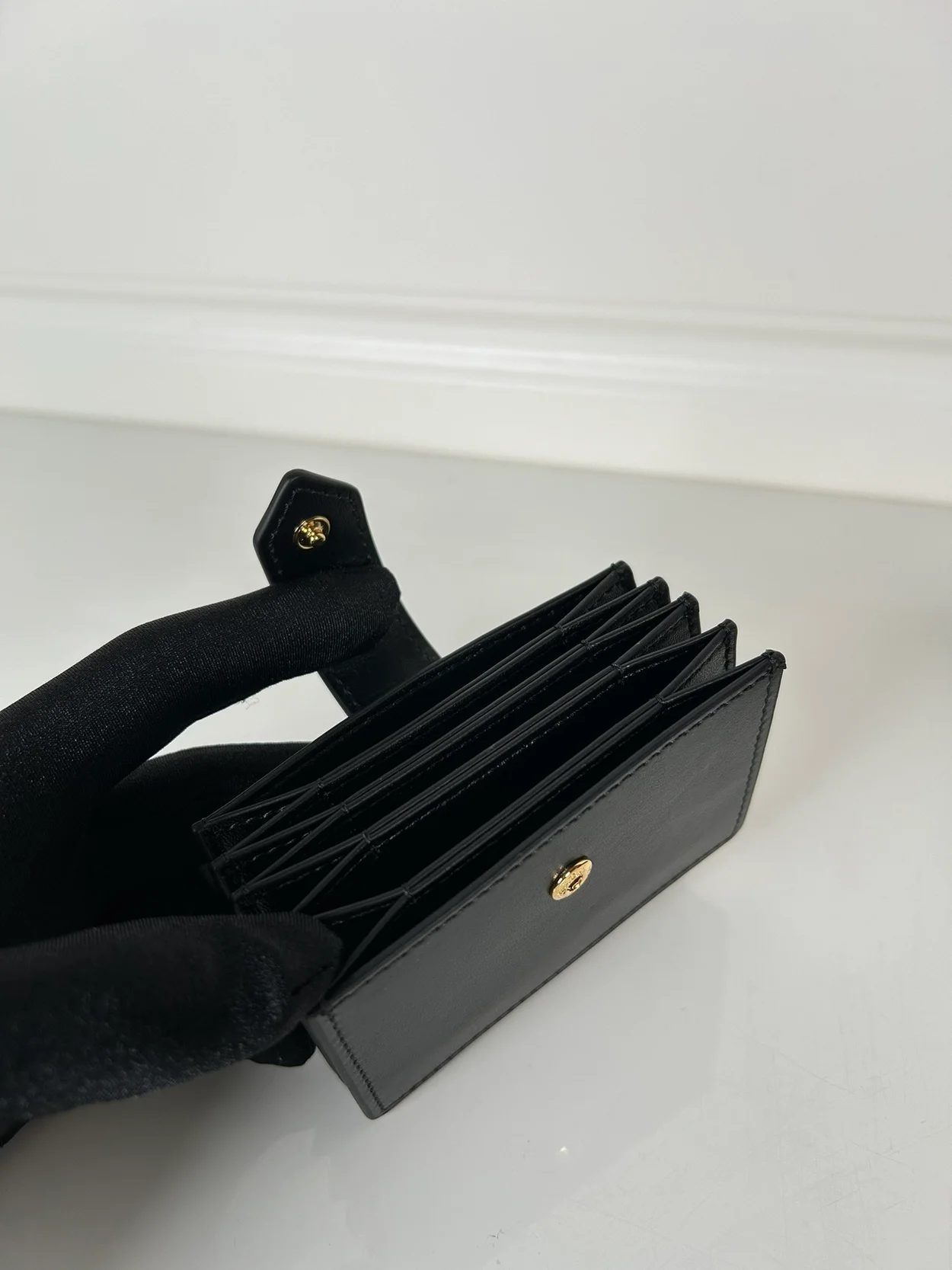 프라다 레더 카드지갑