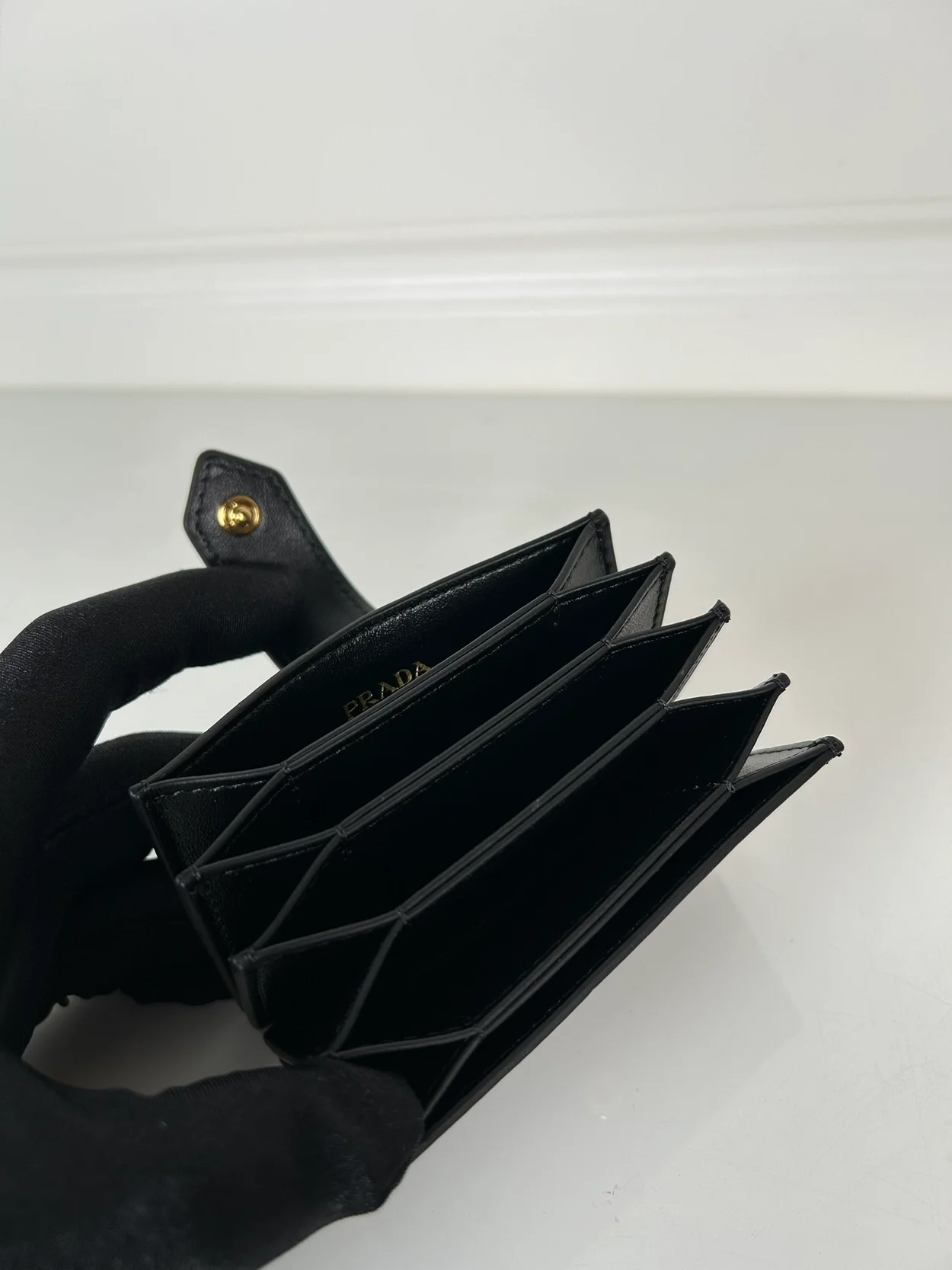 프라다 레더 카드지갑